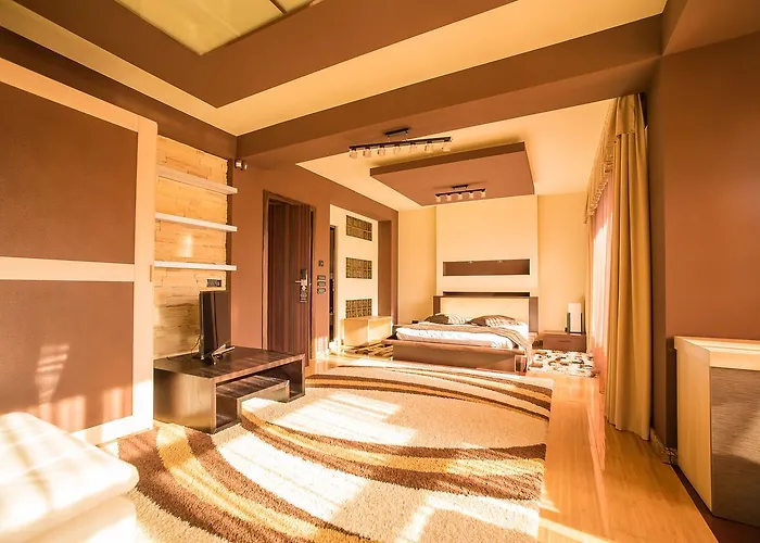 Deluxe King Suite